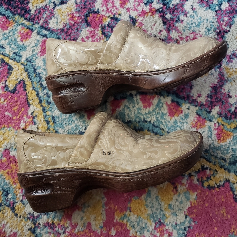 B.O.C Born Concept Peggy Embossed Clog size 6M